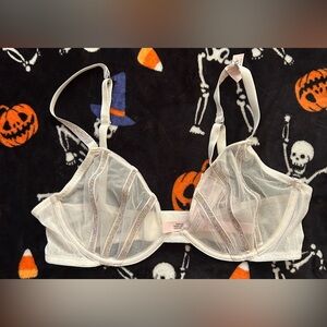 Victoria's Secret White Mesh Full-Coverage Bra